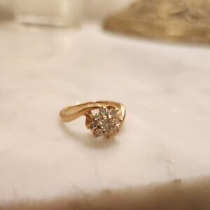 Diamond Star Cluster 18k Gold Ring, Size 5